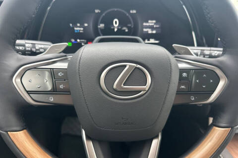 2026 Lexus RX 450h+ Luxury