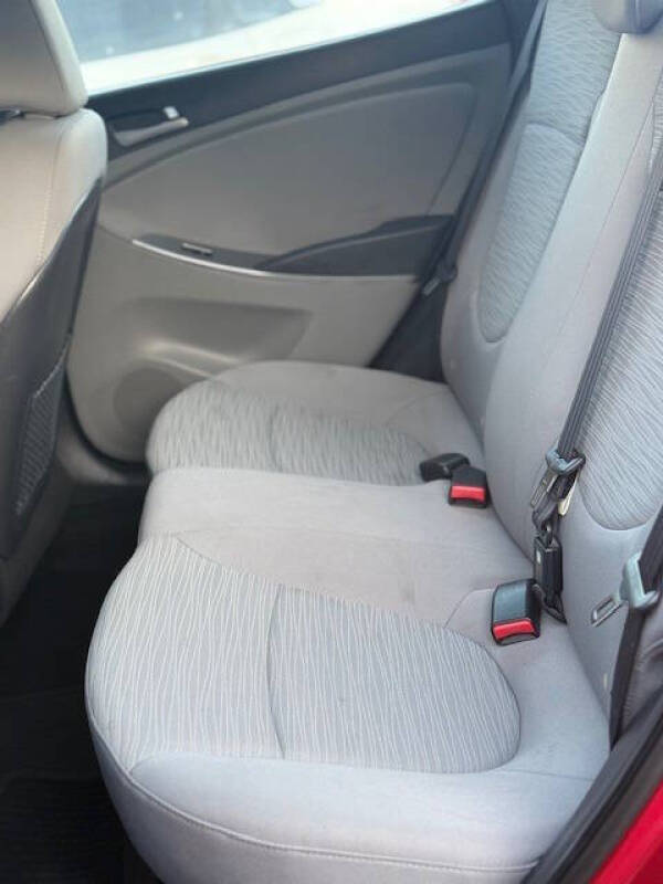 2017 Hyundai Accent Value Edition