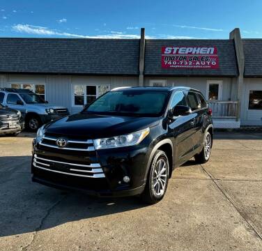 2017 Toyota Highlander for sale at Stephen Motor Sales LLC in Caldwell OH