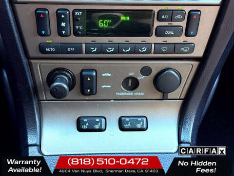2005 Ford Thunderbird Deluxe