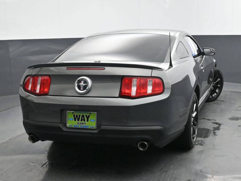 2011 Ford Mustang V6