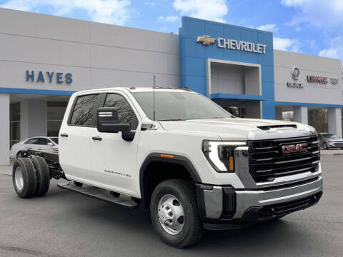 2025 GMC Sierra 3500HD CC for sale at HAYES CHEVROLET Buick GMC Cadillac Inc in Alto GA