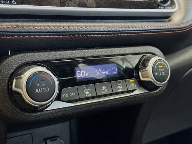 2019 Nissan Kicks SR