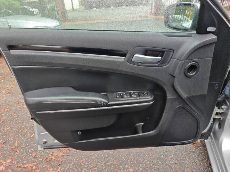 2023 Chrysler 300 S V6