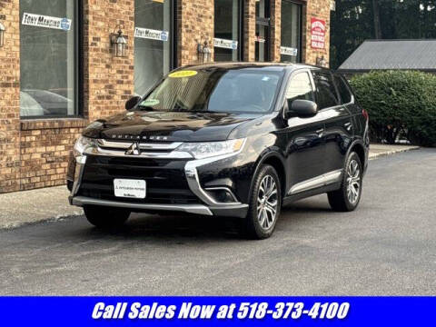 2017 Mitsubishi Outlander ES