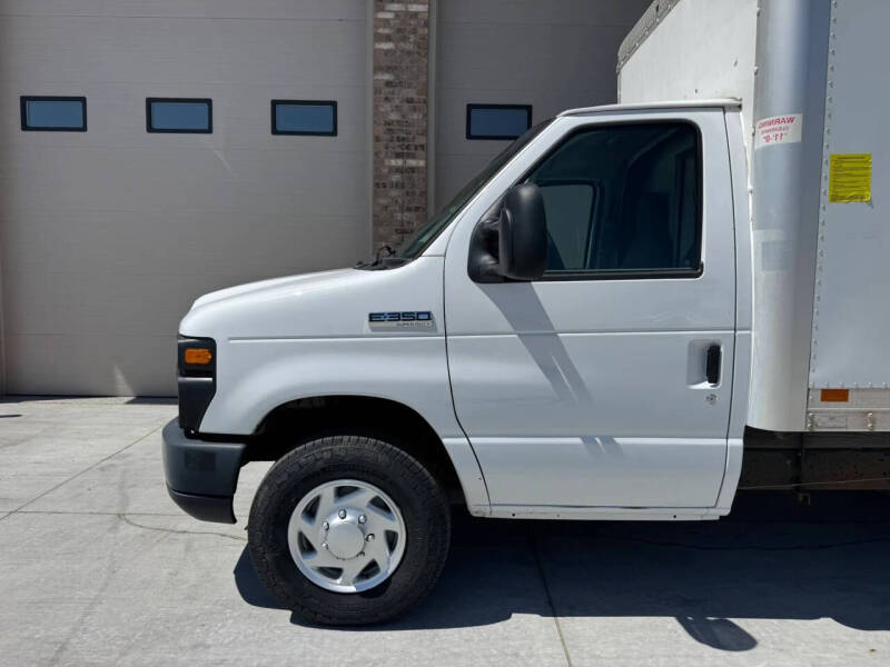 2017 Ford E-Series
