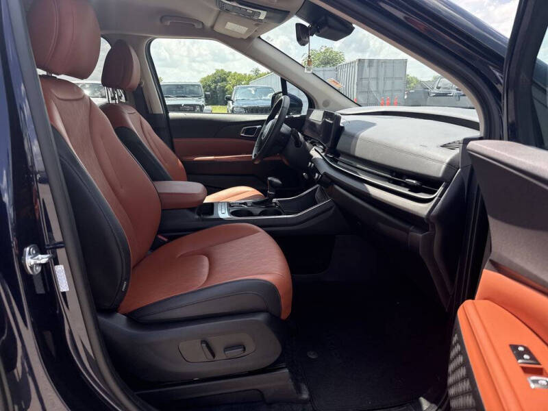 2025 Kia Carnival EX