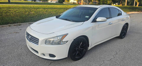 2011 Nissan Maxima for sale at EXPRESS MOTORS in Grandview MO