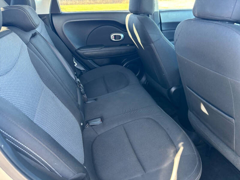 2017 Kia Soul +