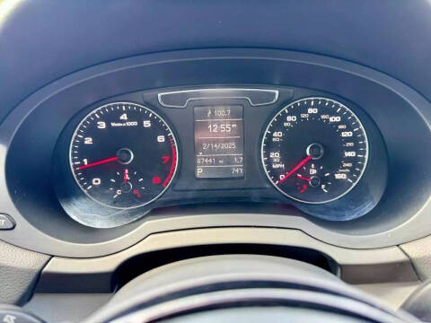 2016 Audi Q3 2.0T Premium Plus