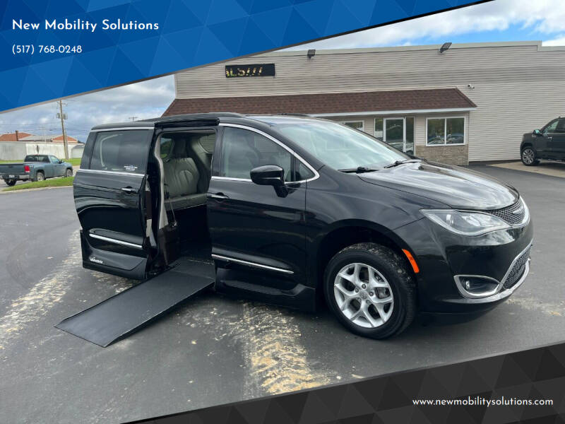 2017 Chrysler Pacifica for sale at New Mobility Solutions in Jackson MI