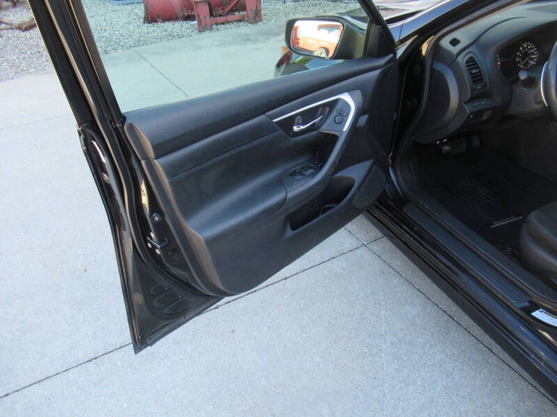 2017 Nissan Altima 2.5 SR