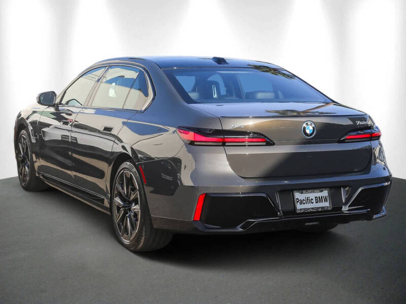 2025 BMW 7 Series 750e xDrive