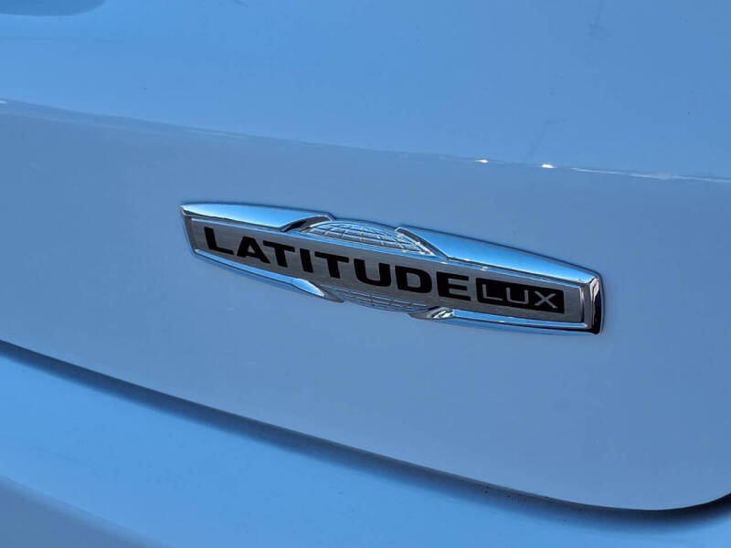 2022 Jeep Compass Latitude Lux