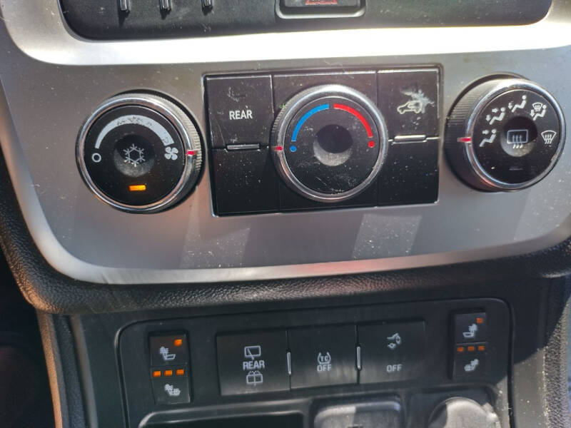 2016 GMC Acadia SLE-2