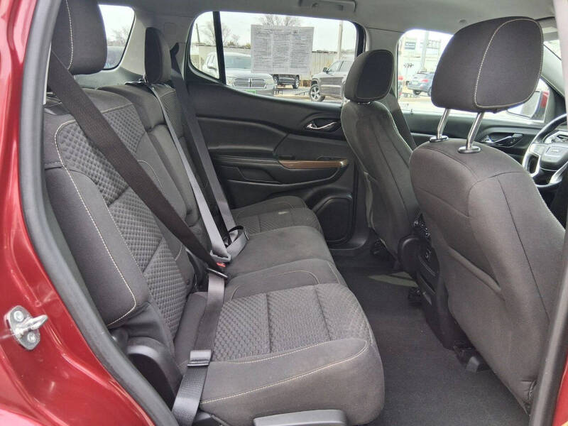 2017 GMC Acadia SLE-2
