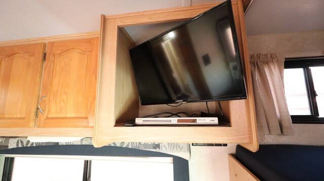 2004 Ford E-Series E-450 SD