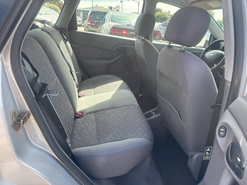 2003 Ford Focus ZX5