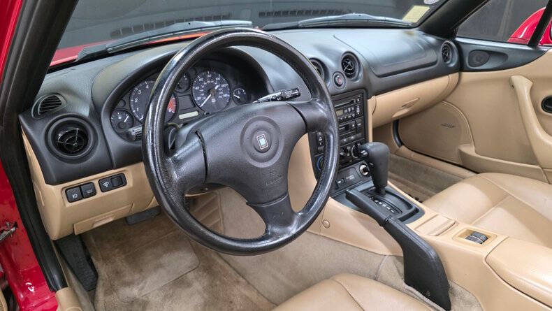 2000 Mazda MX-5 Miata