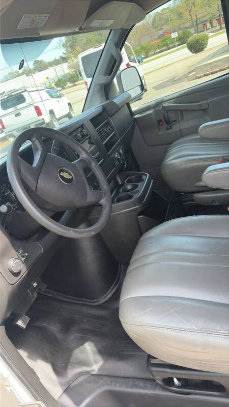 2017 Chevrolet Express 2500