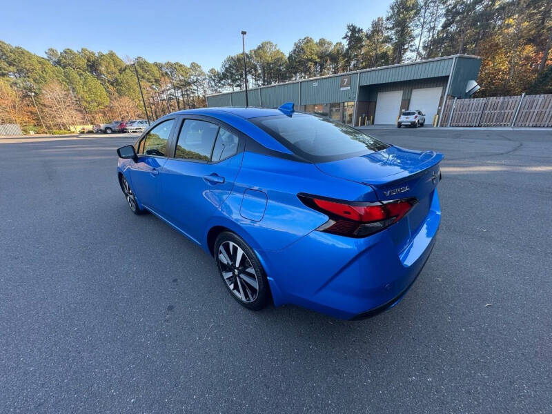 2022 Nissan Versa SR