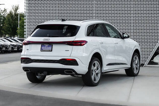 2025 Audi Q5 quattro Premium Plus TFSI