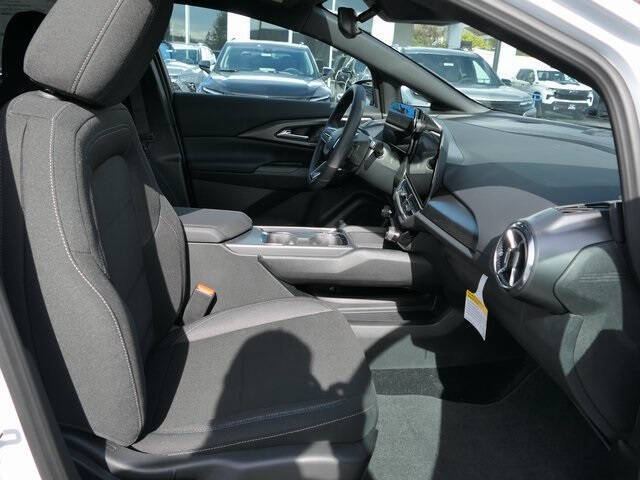 2026 Chevrolet Equinox EV LT 1