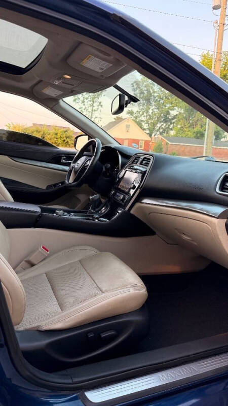 2017 Nissan Maxima Platinum