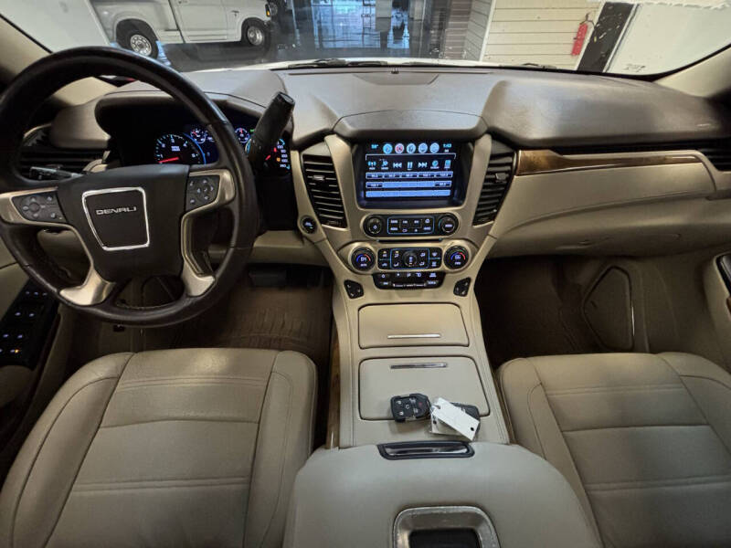 2017 GMC Yukon Denali