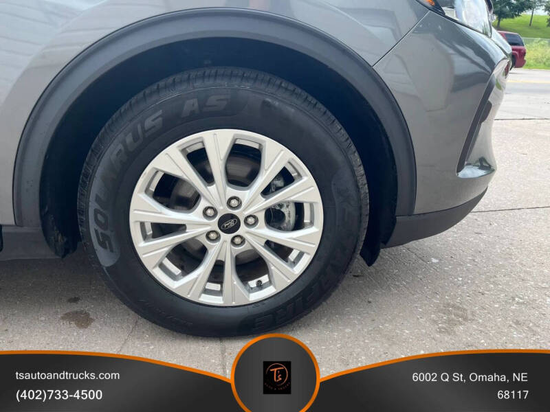 2023 Ford Escape Hybrid Active