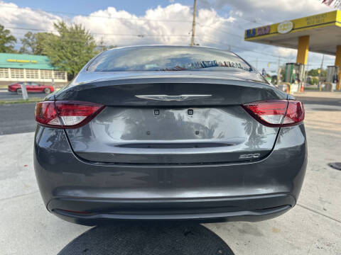 2015 Chrysler 200 LX