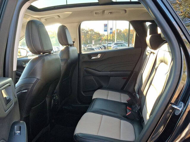 2021 Ford Escape Titanium