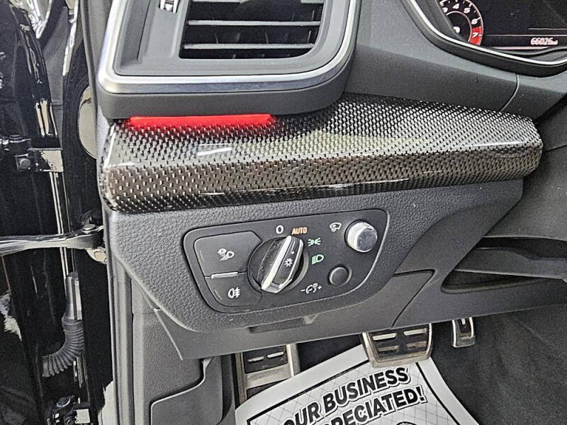 2018 Audi SQ5 3.0T quattro Prestige