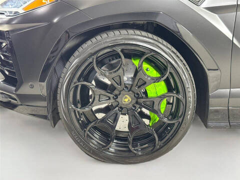 2022 Lamborghini Urus