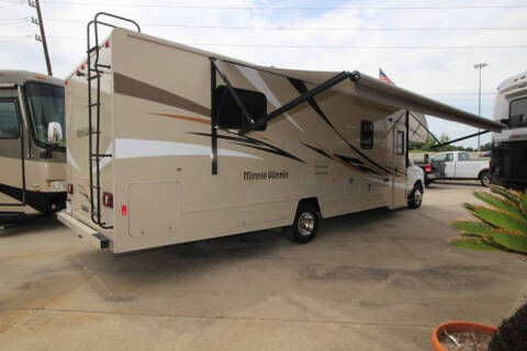 2017 Winnebago MINNIE WINNIE 31K