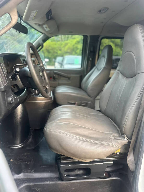 2020 Chevrolet Express LS 3500