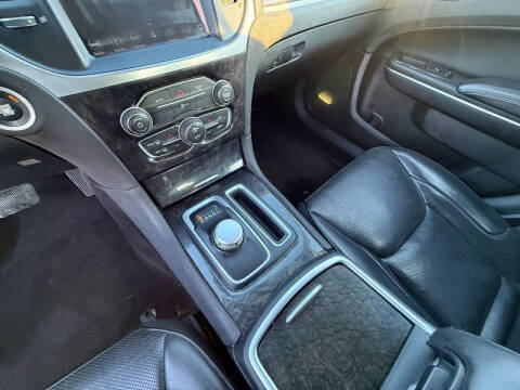 2018 Chrysler 300 Limited