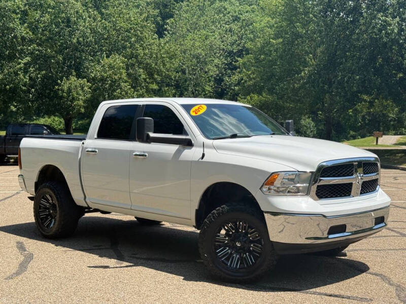 2017 RAM 1500 SLT