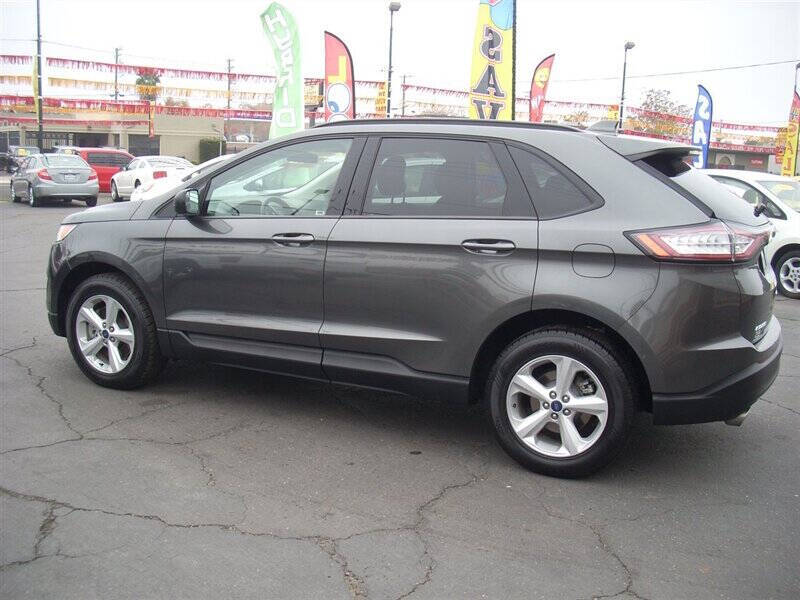 2017 Ford Edge SE