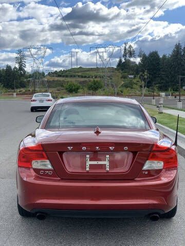 2011 Volvo C70 T5