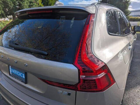 2025 Volvo XC60 B5 Plus Dark Theme