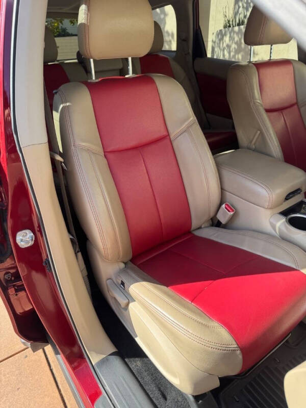 2017 Nissan Pathfinder SV