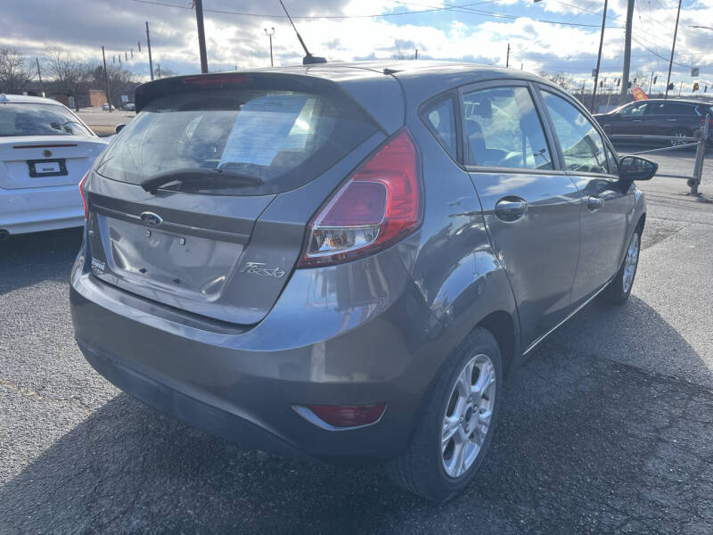 2014 Ford Fiesta SE