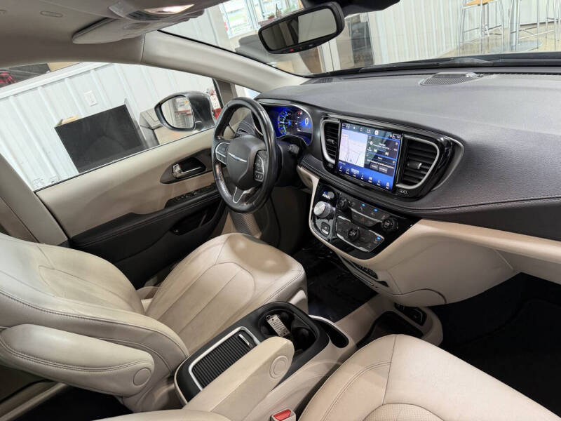 2021 Chrysler Pacifica Hybrid Touring L