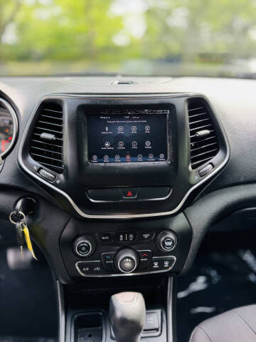 2019 Jeep Cherokee Latitude