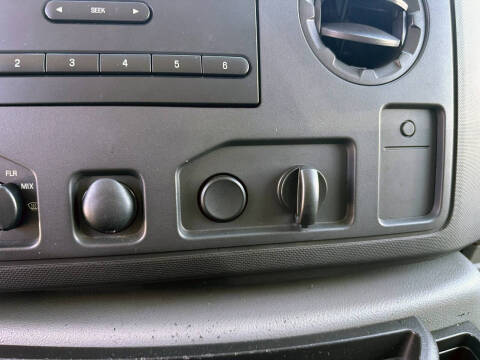 2010 Ford E-Series E-250