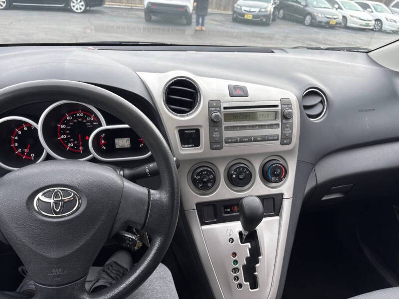 2009 Toyota Matrix Base photo 10