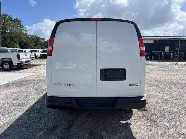 2025 GMC Savana 2500