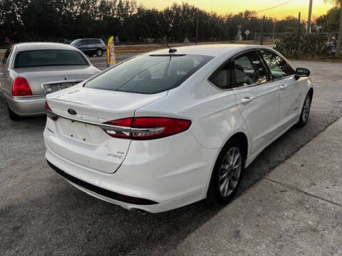 2017 Ford Fusion Hybrid SE