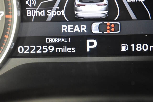 2023 Mitsubishi Outlander SE